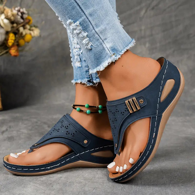 ⛱️Breathable mesh sports sandals with non-slip sole