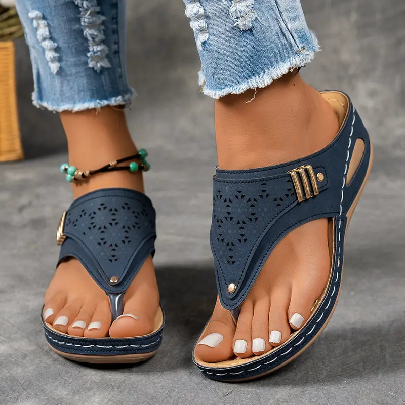 ⛱️Breathable mesh sports sandals with non-slip sole