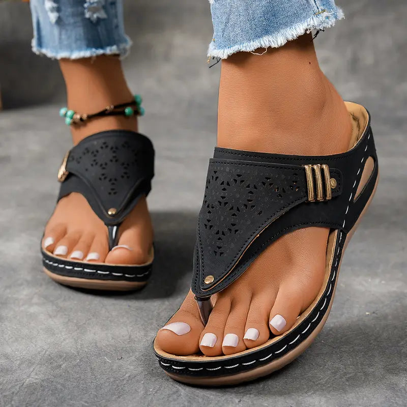 ⛱️Breathable mesh sports sandals with non-slip sole