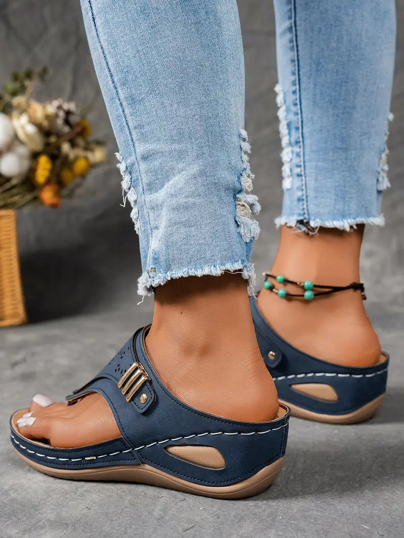 ⛱️Breathable mesh sports sandals with non-slip sole